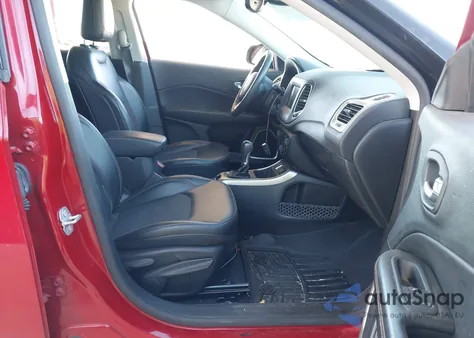 2018 Jeep Compass Latitude Fwd from USA, damaged, VIN 3C4NJCBB5JT240846